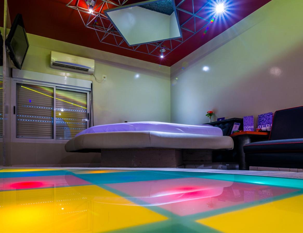 A2 Suites - Hotel E Motel Нуклео-Бандейранти Экстерьер фото
