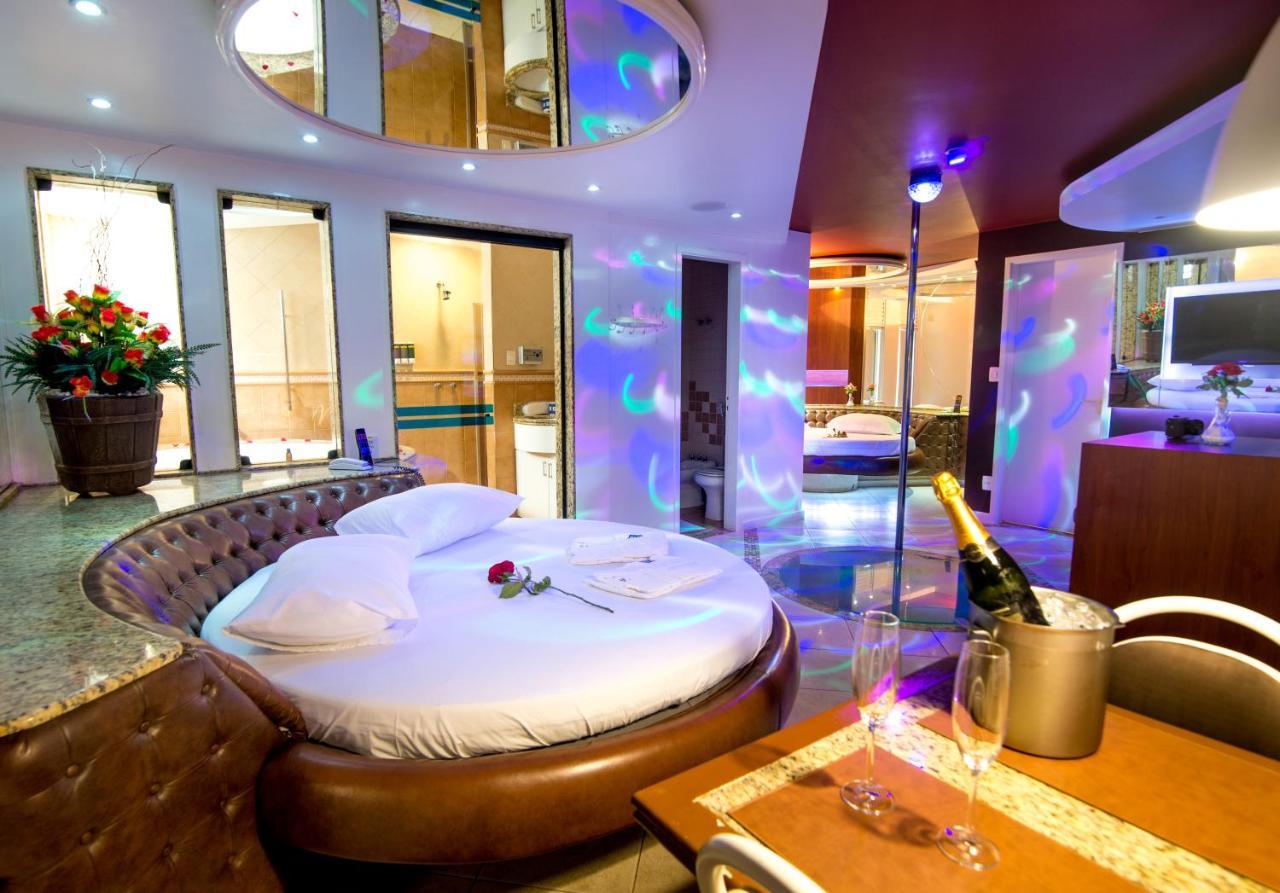 A2 Suites - Hotel E Motel Нуклео-Бандейранти Экстерьер фото